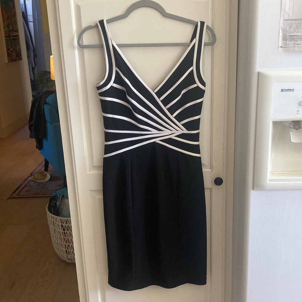 White House Black Market Women's Striped Sleeveless Dress size 4